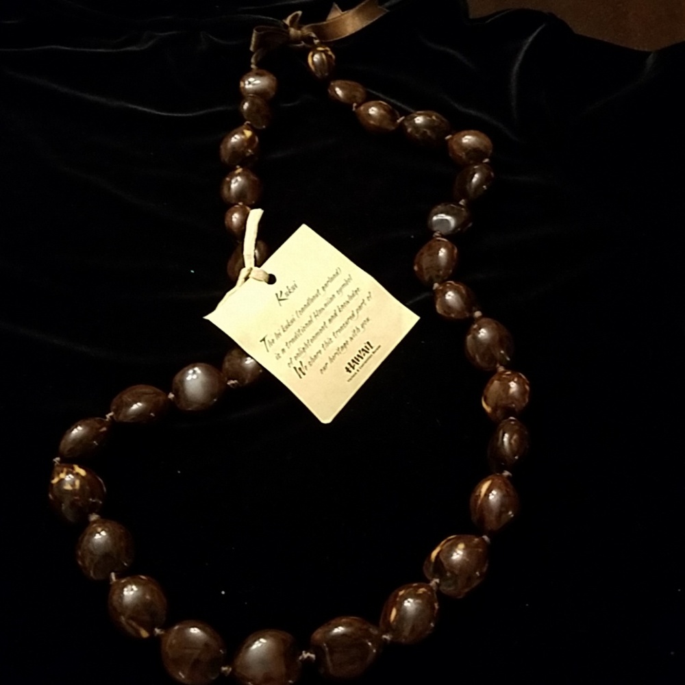 Authentic kukui hawaiian loi garland